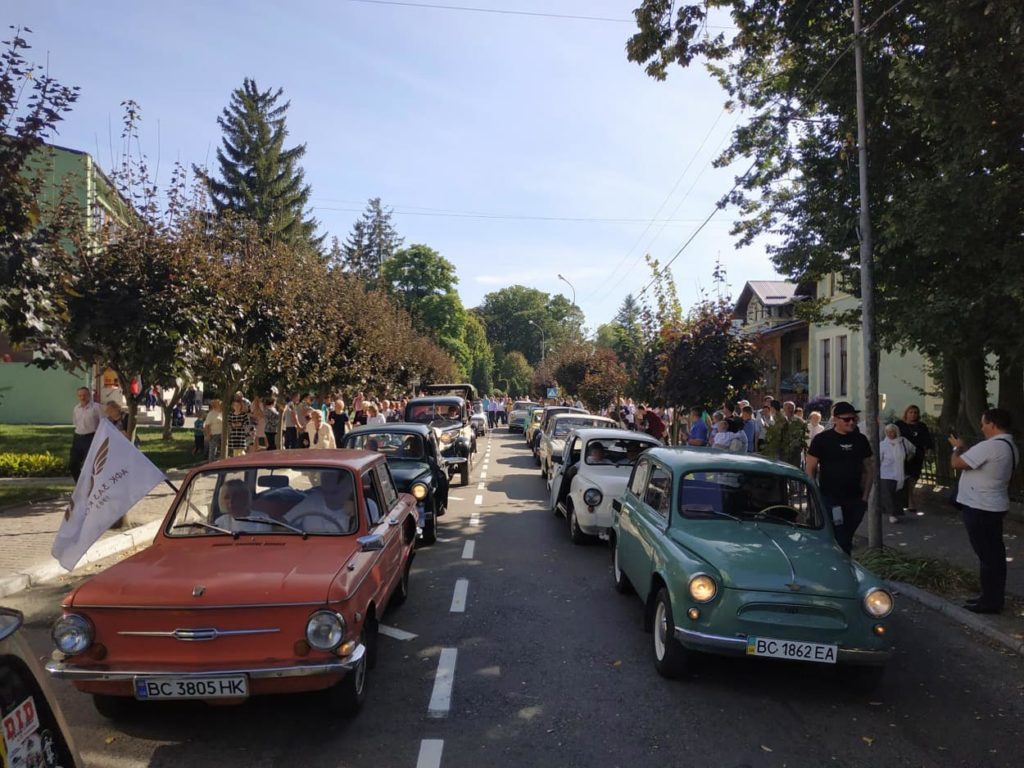 Члени клубу ЗАЗ Козак в Кам'янці-Бузькій