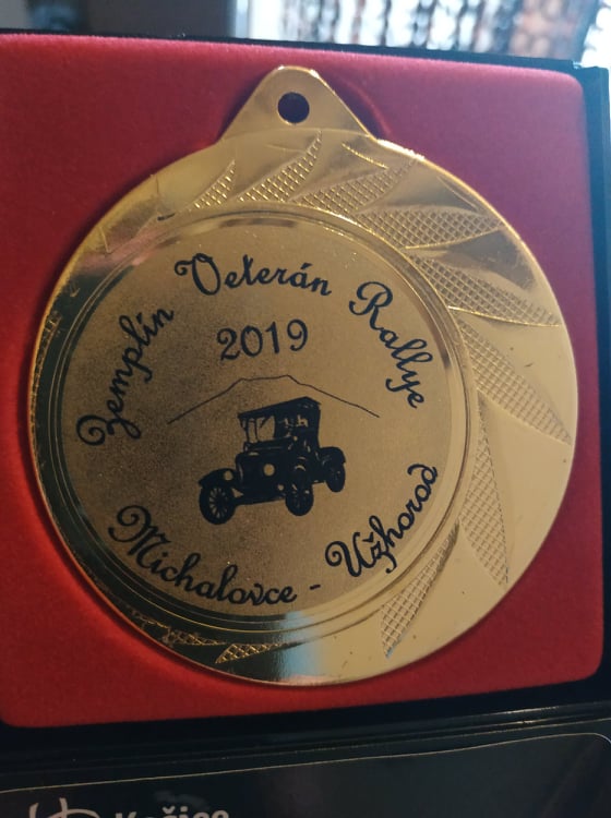 Учасники автопробігу "Земплінське ралі автоветеранів"