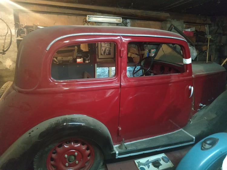 Учасники автопробігу "Земплінське ралі автоветеранів"