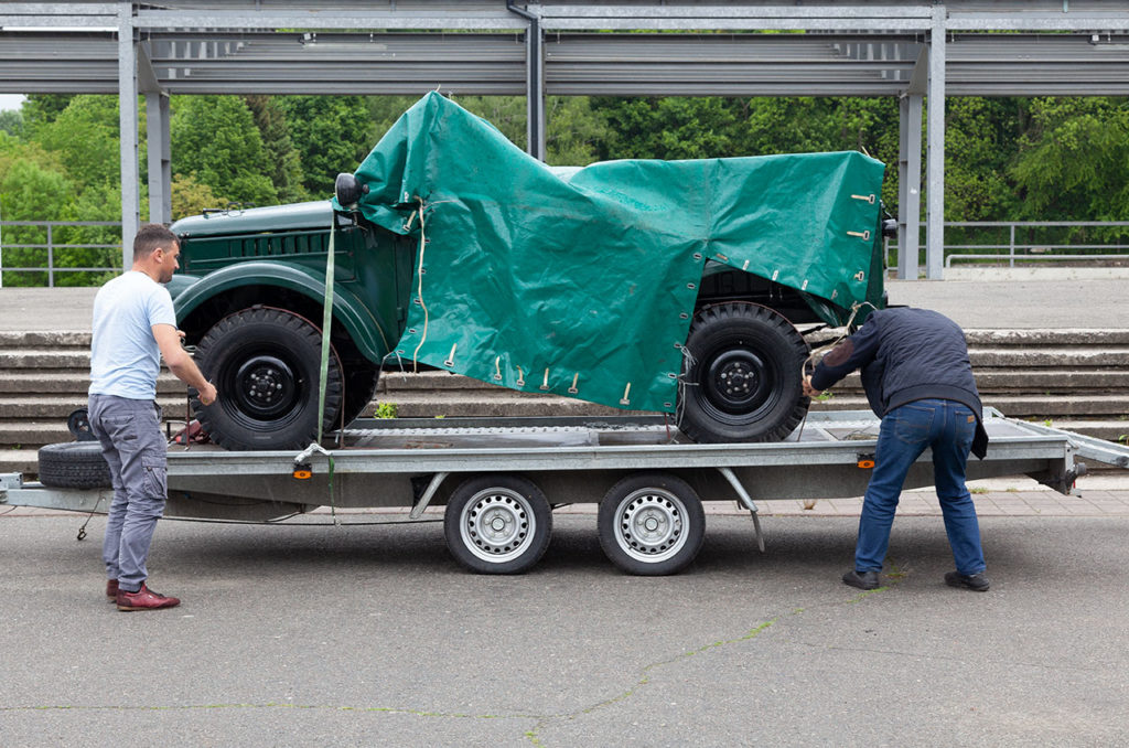 Учасники відкриття автомобільного сезону 2020 року клубу ЗАЗ Козак