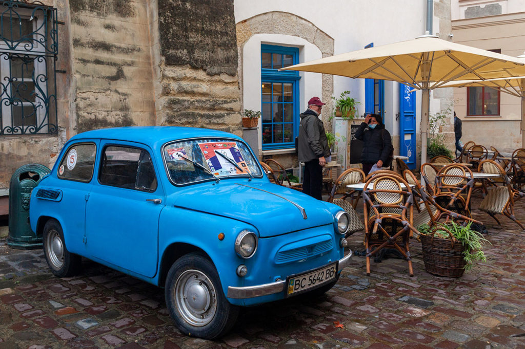 Запорожець ЗАЗ 965 біля квестової локації