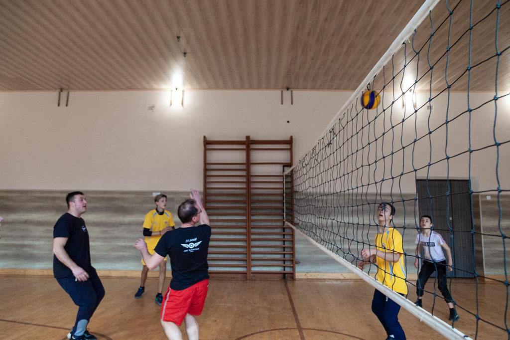 Волейбольні змагання в Сколівській школі-інтернаті